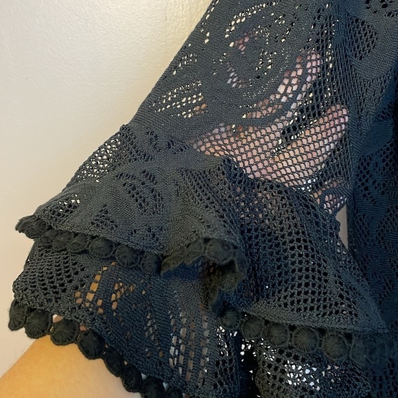 Lilly Pulitzer LIANA TOP IN COCONUT JELLYFISH CRITTER CROCHET Black size XS - Picture 8 of 16